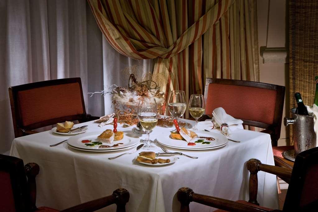 巴亚威德酒店 卡塔尼亚 餐厅 照片